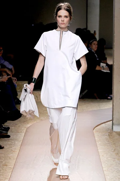 Look 5